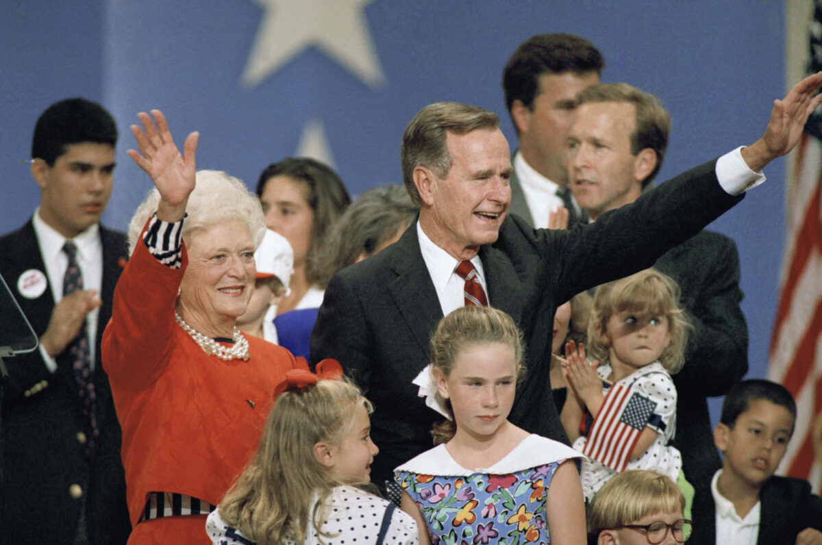 George HW Bush with family